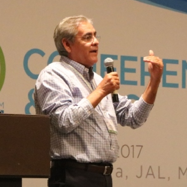 LEOPOLDO NAVARRO